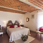 Castello Di Pratelli * インチーザ・イン・ヴァルダルノ