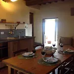 Castello Di Pratelli * インチーザ・イン・ヴァルダルノ