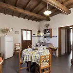 ファームステイ Castello Di Pratelli