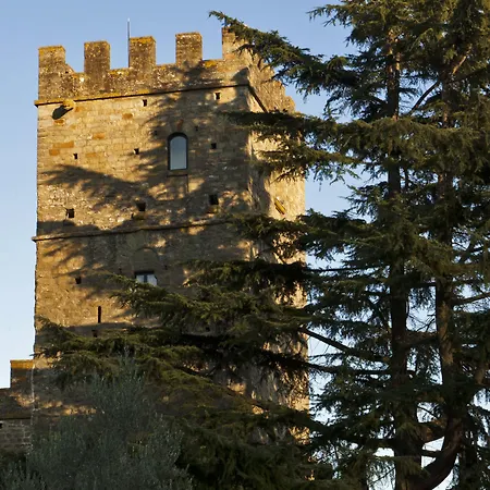 ファームステイ Castello Di Pratelli インチーザ・イン・ヴァルダルノ
